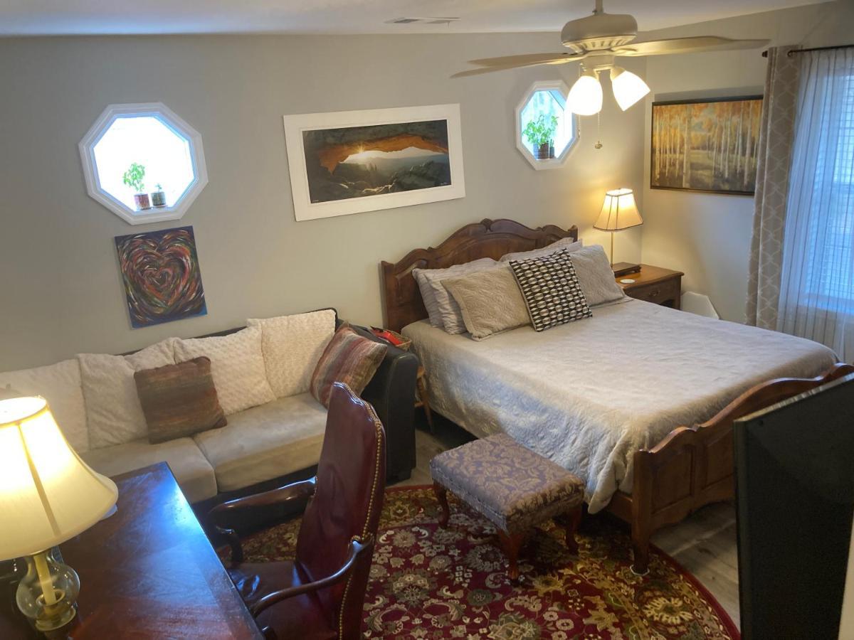 Secluded 3 Bed 2 Bath Condo In Athens Close To Five-Points 외부 사진